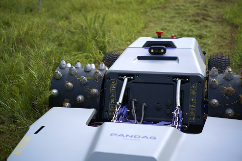 Rolling gear lawn mower